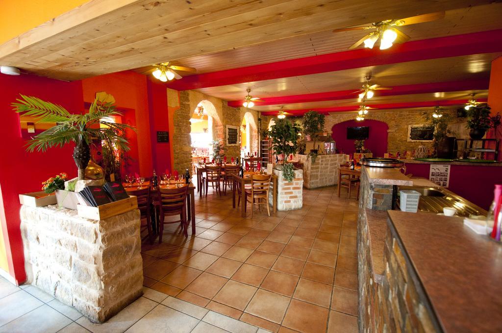 Hotel Bellavista "Bellevue" Saignelegier Ngoại thất bức ảnh